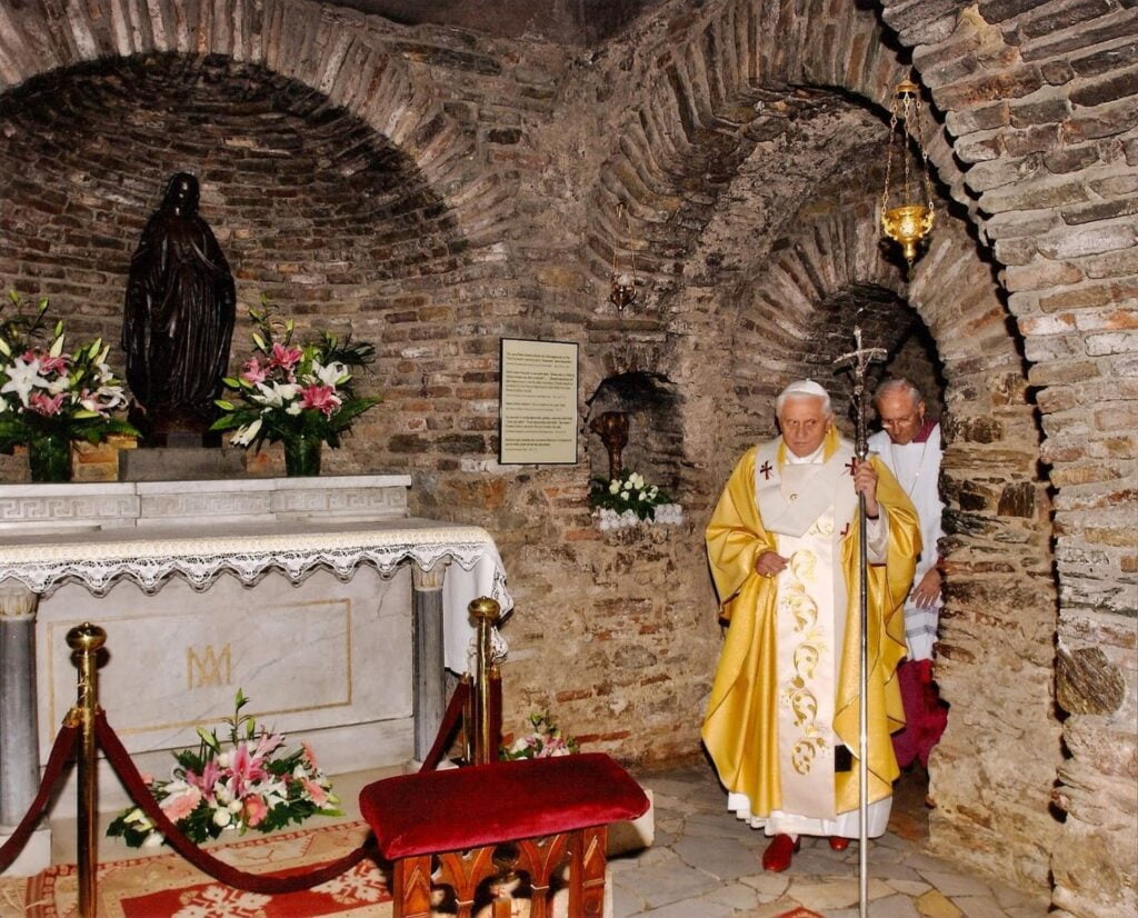 A papal visit inside the House of the Virgin Mary