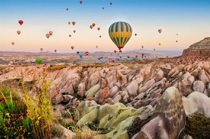 Hot air Balloon above Uzengi Valley