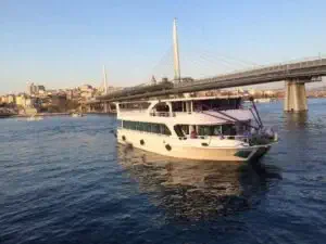 romos travel boat